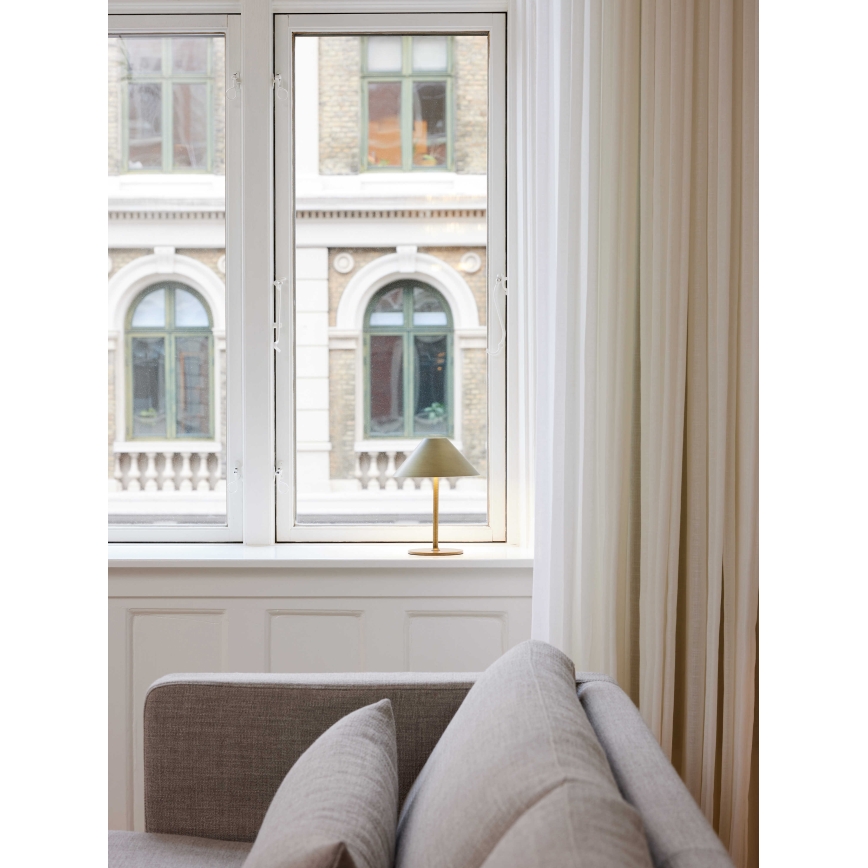 Halo Design 800841 - HYGGE himmennettävä ladattava ulkokäyttöön tarkoitettu LED-pöytävalaisin LED/3W/4000 mAh IP54 messinki