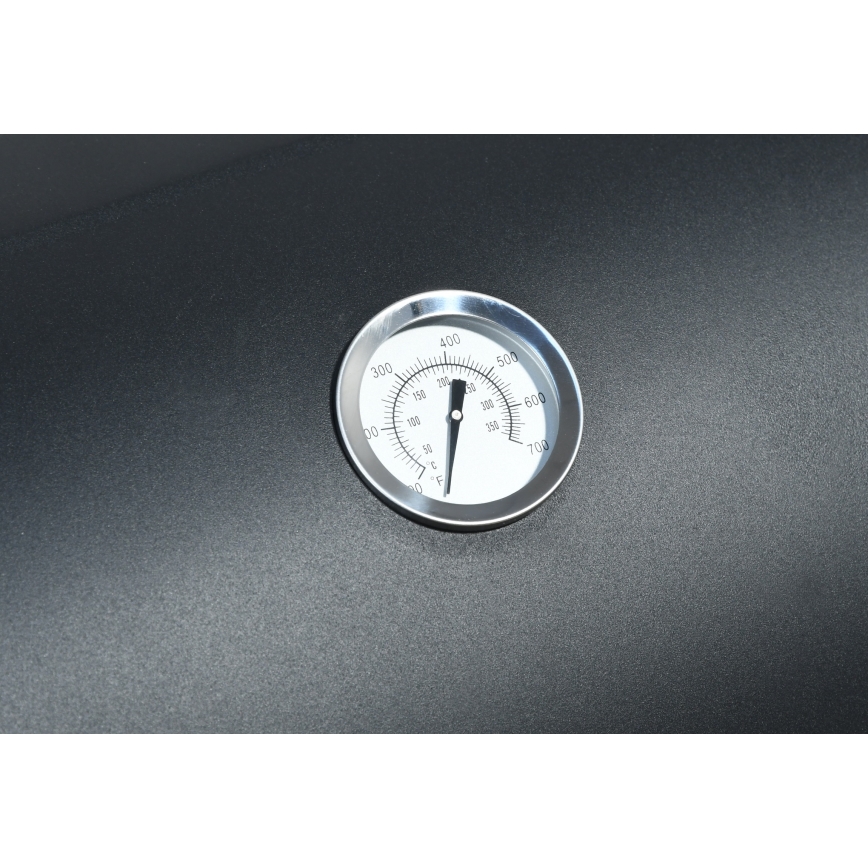 Hiiligrilli savuosalla musta/puu