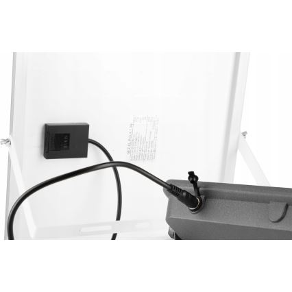 LED himmennettävä aurinkokäyttöinen valonheitin LED/150W/3,2V 5000K 15000 mAh IP65 musta + kaukosäädin