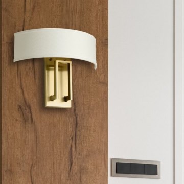 Hinkley - Seinävalaisin HAMPTON 2xE14/40W/230V kullanvärinen