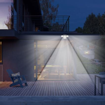 LED aurinkokenno seinävalo anturilla LED/5W/5,5V IP65