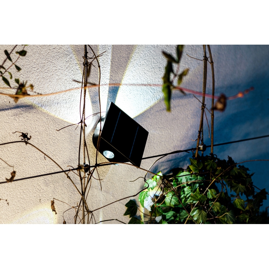 LED aurinkokennoseinävalaisin anturilla LED/2W/5V IP54 1300 mAh