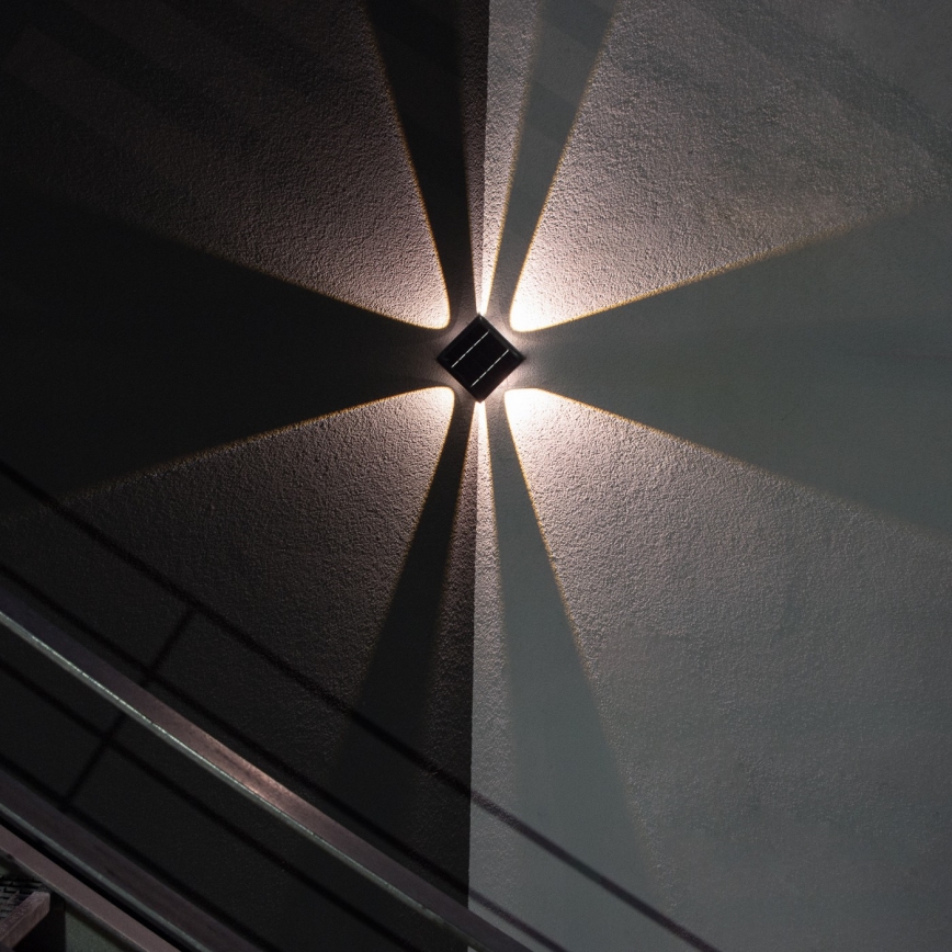 LED aurinkokennoseinävalaisin anturilla LED/2W/5V IP54 1300 mAh