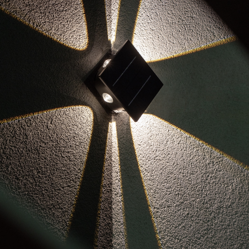 LED aurinkokennoseinävalaisin anturilla LED/2W/5V IP54 1300 mAh