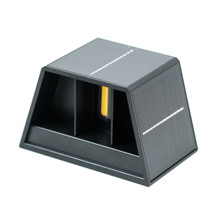 LED aurinkokennoseinävalaisin anturilla LED/2W/5V IP54 1300 mAh