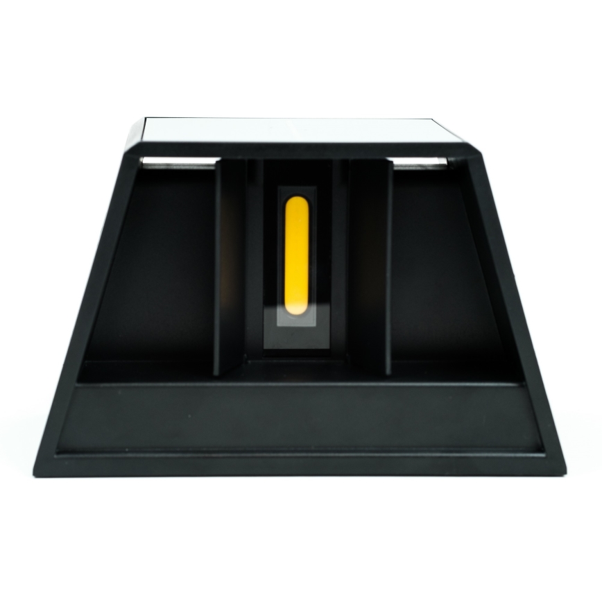 LED aurinkokennoseinävalaisin anturilla LED/2W/5V IP54 1300 mAh