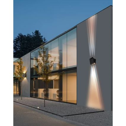 LED aurinkokennoseinävalaisin anturilla LED/2W/5V IP54 1300 mAh