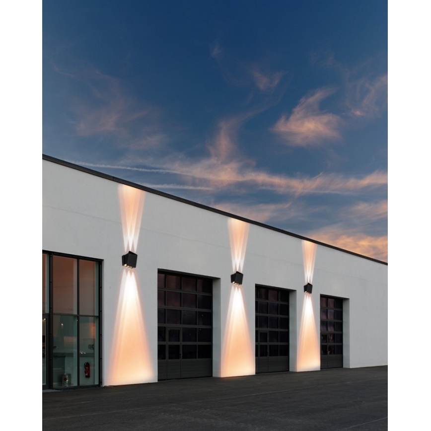 LED aurinkokennoseinävalaisin anturilla LED/2W/5V IP54 1300 mAh