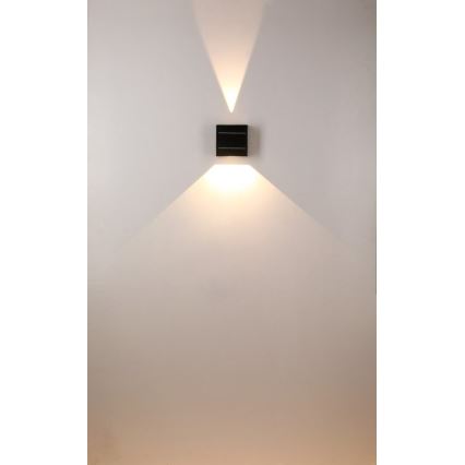 LED aurinkokäyttöinen seinävalaisin LED/2W/3,7V 4000K IP44 1300 mAh