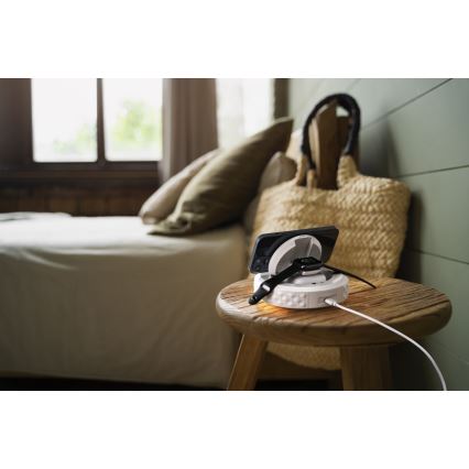 Herätyskello LCD-näytöllä ja langattomalla 27W/9V Qi-laturilla 220 mAh valkoinen