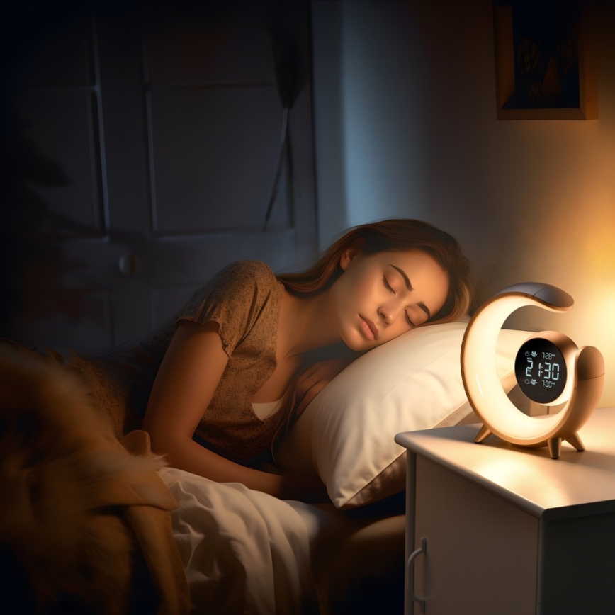 LED RGBW himmennettävä pöytävalaisin herätyskellolla LED/20W/5V USB hopea