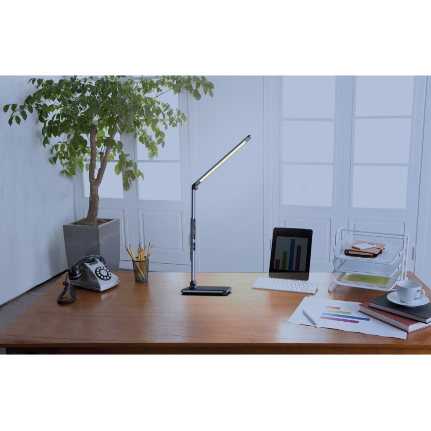 LED himmennettävä pöytälamppu LED/8,5W/230V langattomalla latauksella hopea