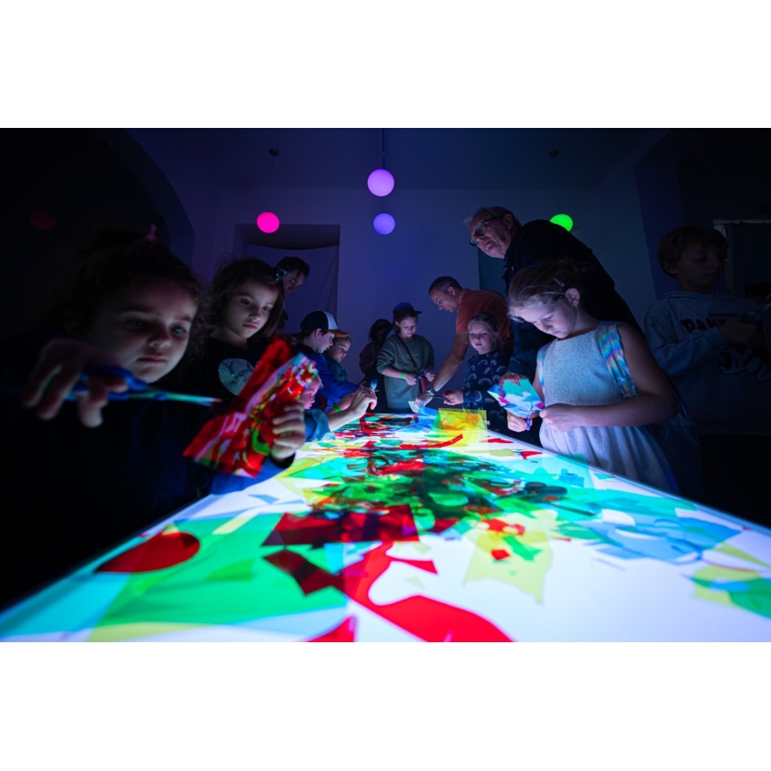 Immax NEO 07745CDO - 3 kpl LED RGB+CCT himmennettäviä E14/6W/230V lamppuja, Tuya Wi-Fi + kaukosäädin