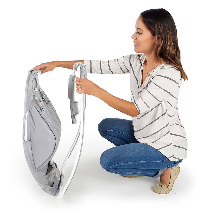 Ingenuity - Vauvan keinu melodialla CUDDLE LAMB 3xLR14