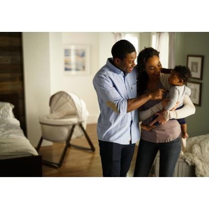 Ingenuity - Vauvan keinuva pinnasänky CARRINGTON harmaa/ruskea