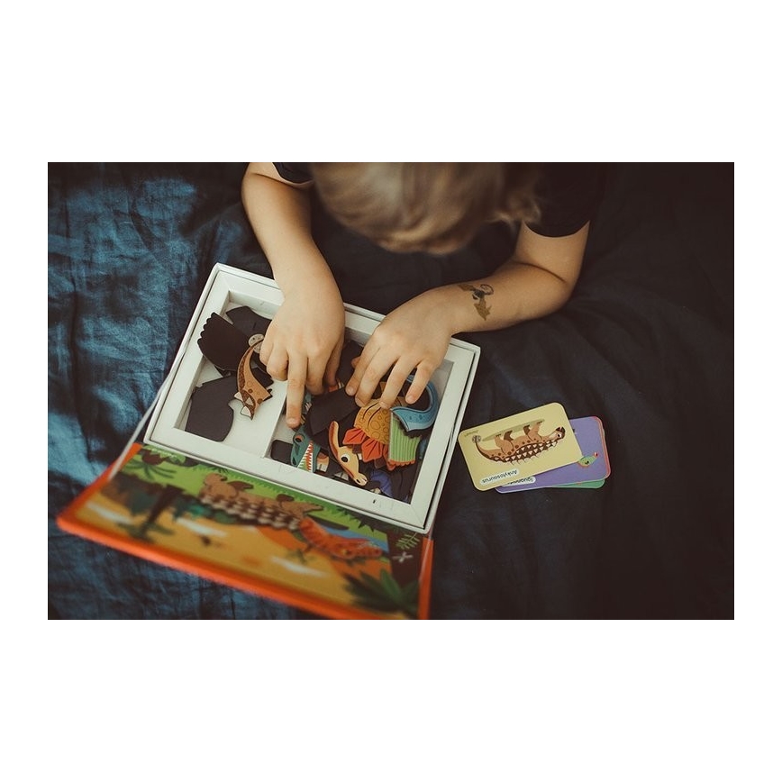 Janod - Magneettinen interaktiivinen sarja MAGNETIBOOK dinosaurukset