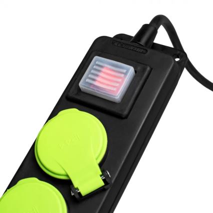 Jatkojohto kytkimellä, kolmella pistorasialla, 5 m, IP44