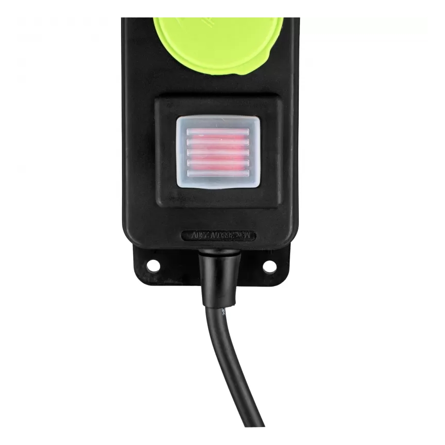 Jatkojohto kytkimellä, kolmella pistorasialla, 5 m, IP44