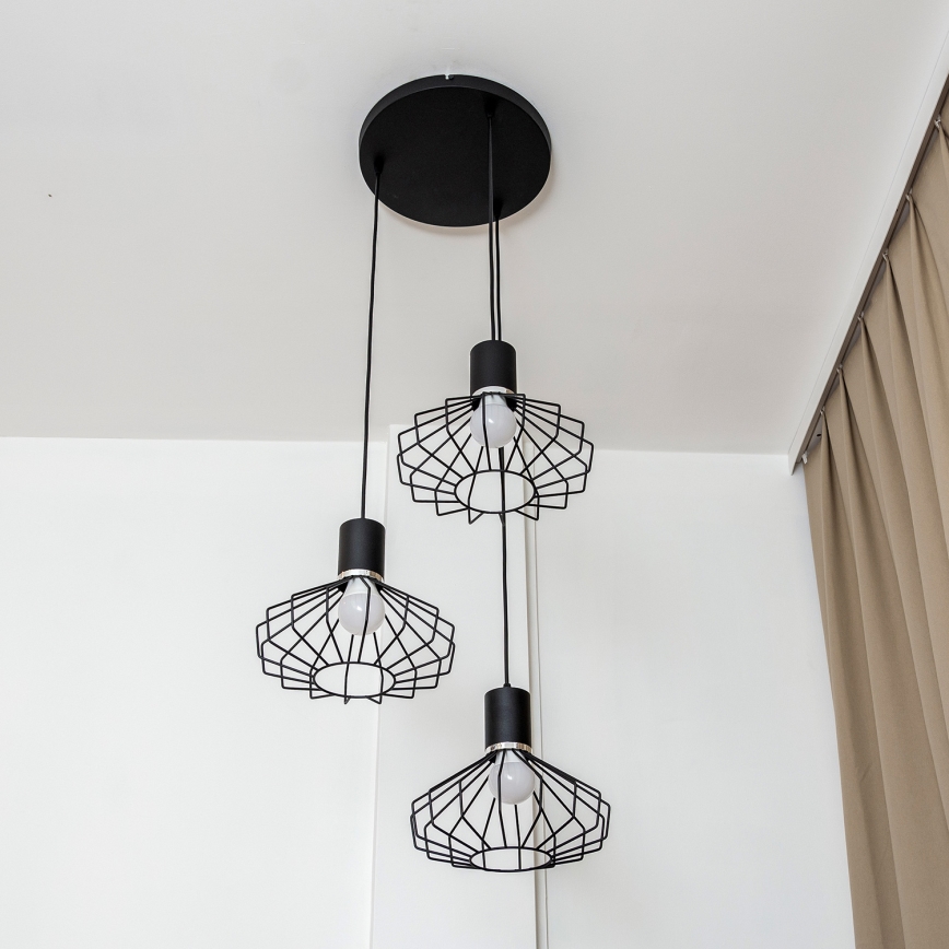 Kaapelikiinnitteinen riippuvalaisin SOLANO 3xE27/15W/230V musta/kiiltävä kromi