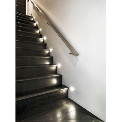 LED-porrasvalaisin tunnistimella LED/0,8W/12V 3000K