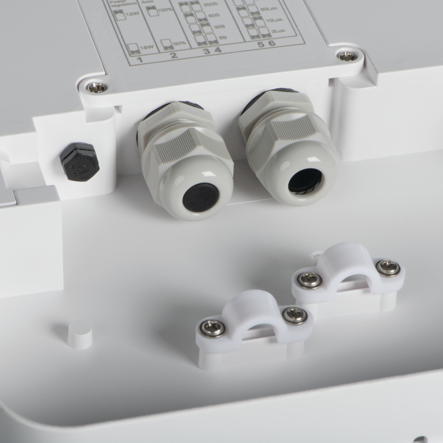 LED-ulkokattovalaisin liiketunnistimella BENO LED/12/18W/230V 3000/3500/4000K IP65 valkoinen pyöreä