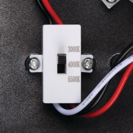 LED-ulkoseinävalaisin liiketunnistimella ja hämäräkytkimellä XERTO LED/20W/230V 3000/4000/6500K IP44 musta