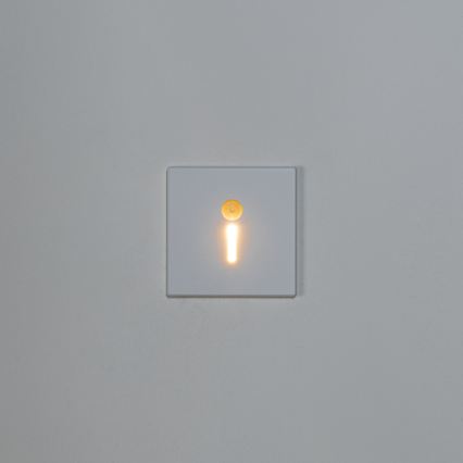 LED-porrasvalaisin liiketunnistimella ja hämäräkytkimellä MAGNIK LED/1,7W/230V 2700/3300/3900/4600/5700K valkoinen kulmikas