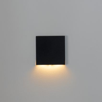 LED-porrasvalaisin MAGNIK LED/1,7W/230V 2700/3300/3900/4600/5700K musta kulmikas