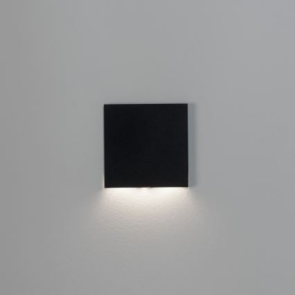 LED-porrasvalaisin MAGNIK LED/1,7W/230V 2700/3300/3900/4600/5700K musta kulmikas