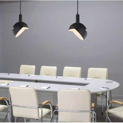 Kattokruunu johdossa 1xE14/60W/230V musta