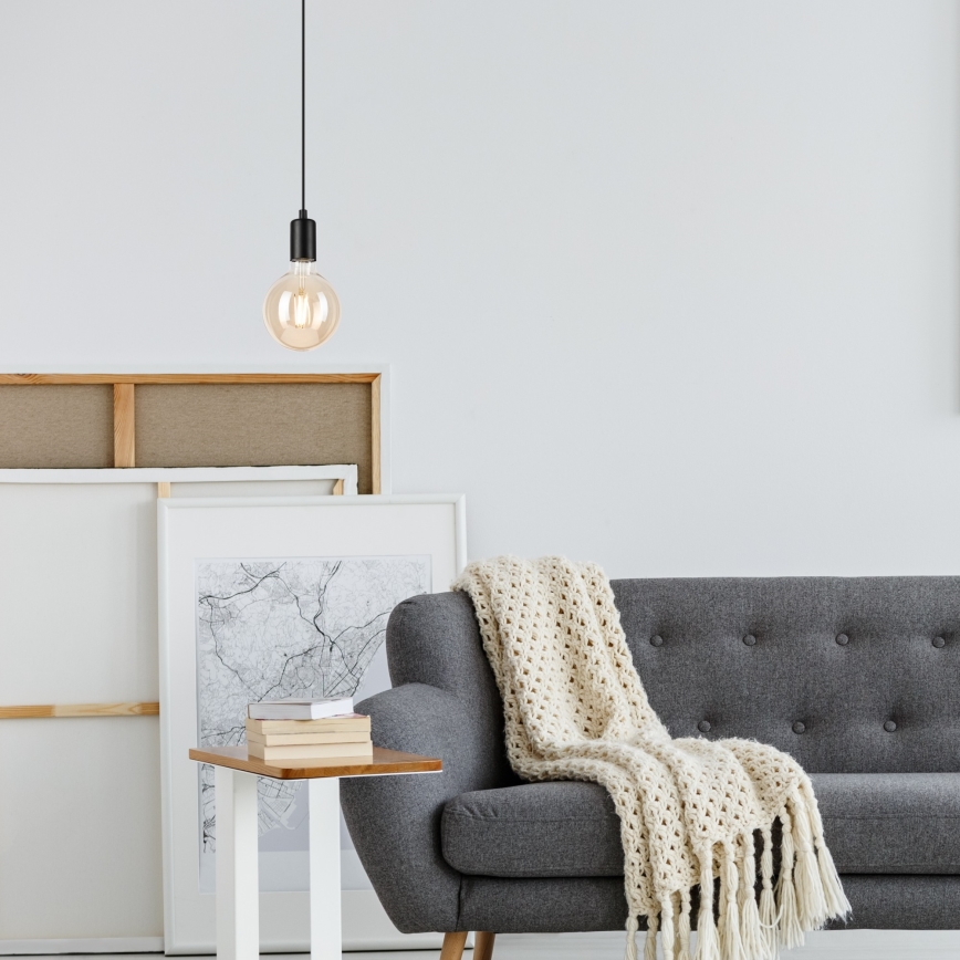 Kattokruunu johdossa ASTRID 1xE27/60W/230V matta musta