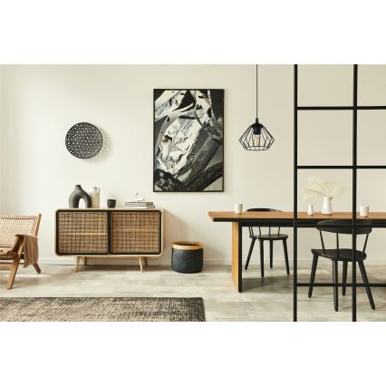 Kattokruunu johdossa CEED 1xE27/60W/230V musta