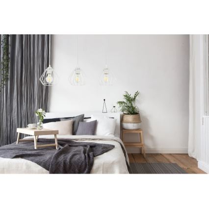 Kattokruunu johdossa CEED 3xE27/60W/230V valkoinen