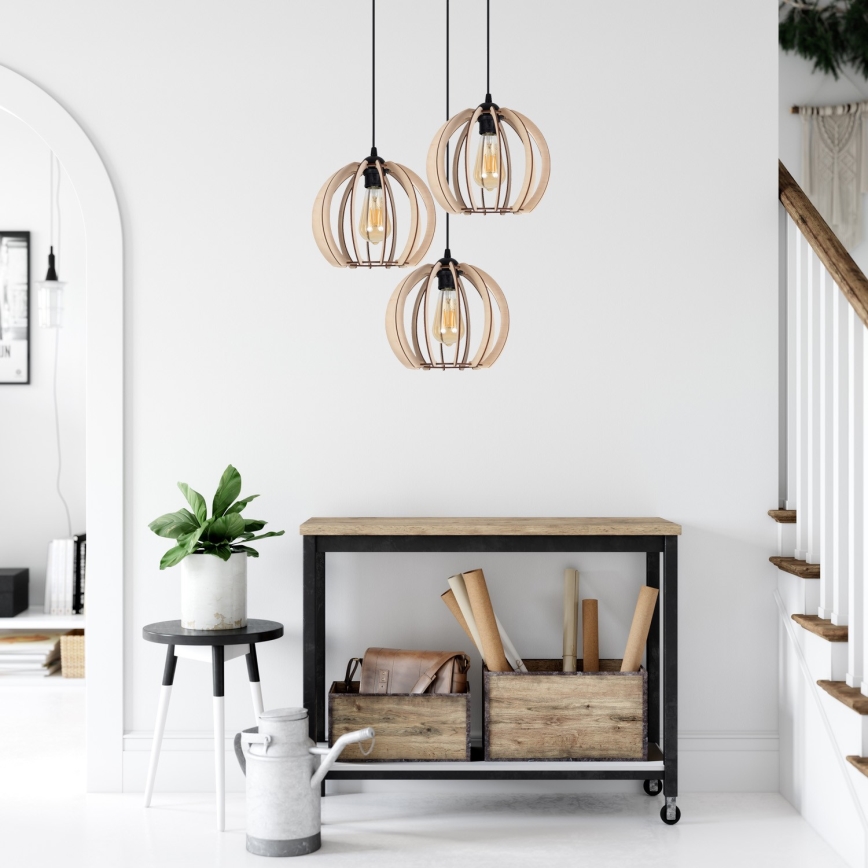 Kattokruunu johdossa DORO 3xE27/60W/230V