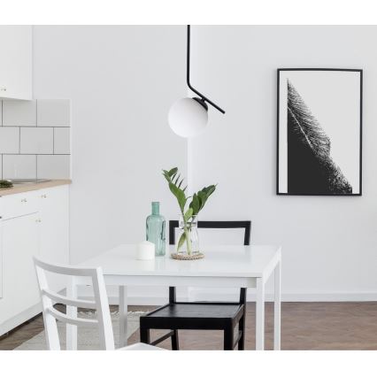 Kattokruunu johdossa FIRA 1xE27/60W/230V musta