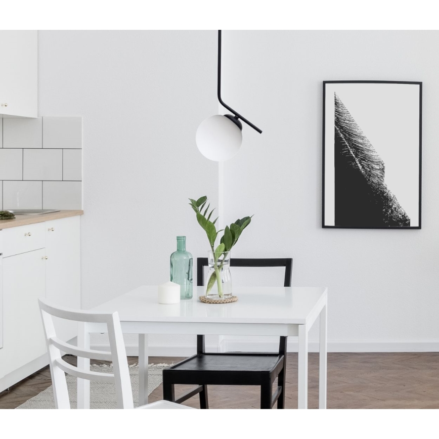 Kattokruunu johdossa FIRA 1xE27/60W/230V musta