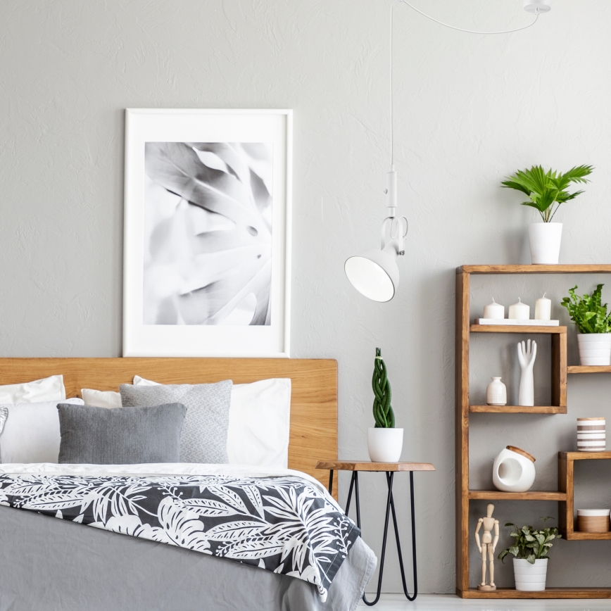 Kattokruunu johdossa IRMA 1xE14/28W/230V valkoinen