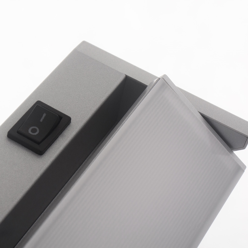 Keittiökaappien alla oleva LED-valo LED/10W/230V hopea