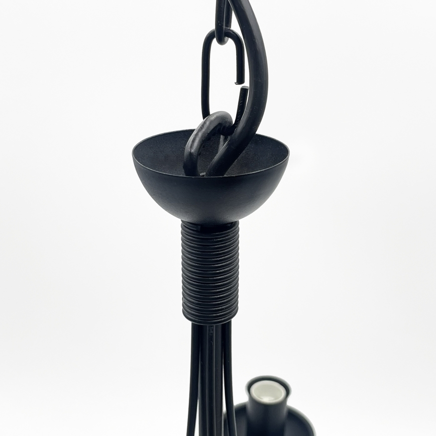 Ketjulla roikkuva kattokruunu ANTON 5xE14/15W/230V musta