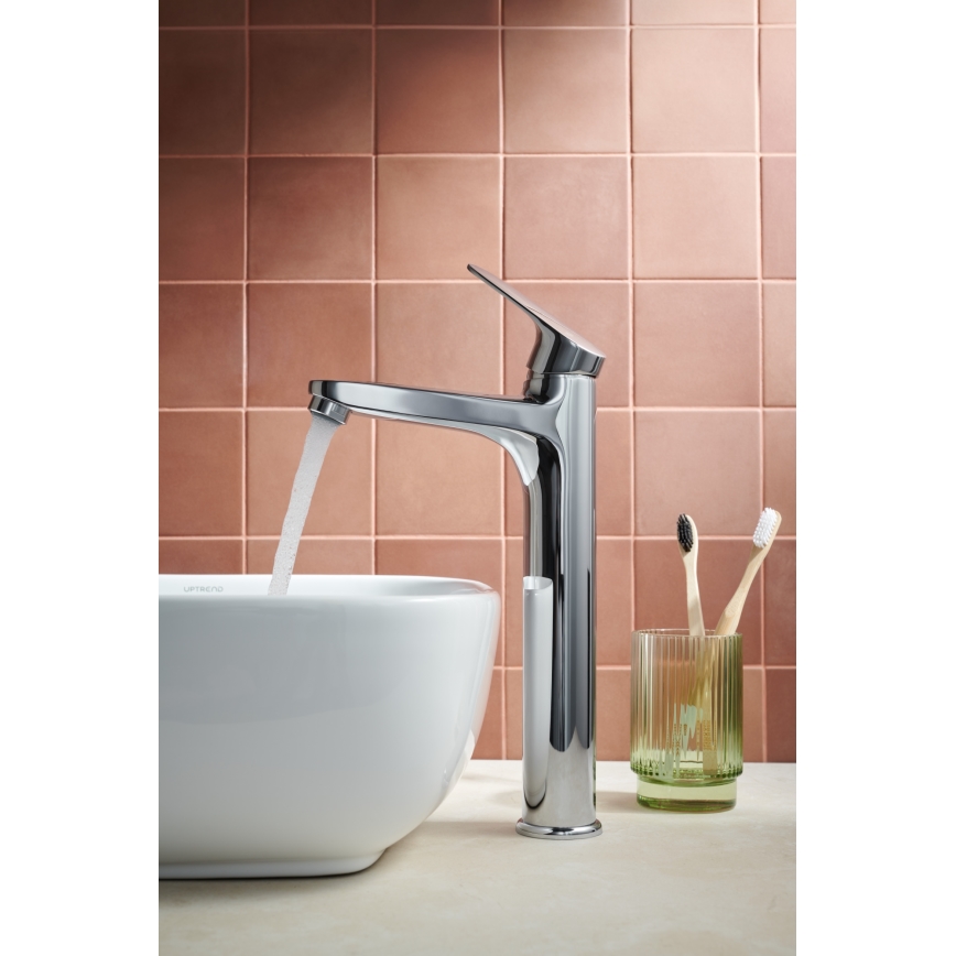 KFA Armatura 5552-712-00 - Pesuallashana + ylivuotolla varustettu viemäri OTAVA 30,2 cm kiiltävä kromi