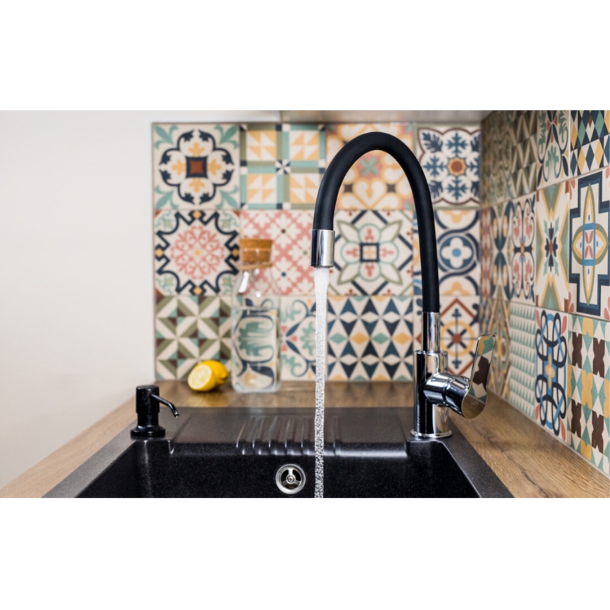 KFA Armatura 6553-915-00 - Pesualtaan hana joustavalla kädellä RUMBA 40,5 cm musta/kiiltävä kromi