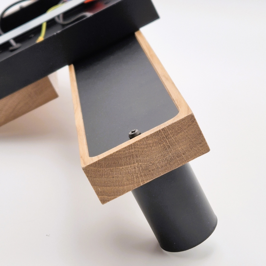 Kiinteä kattokruunu MATTE 4xE27/15W/230V musta/tammi