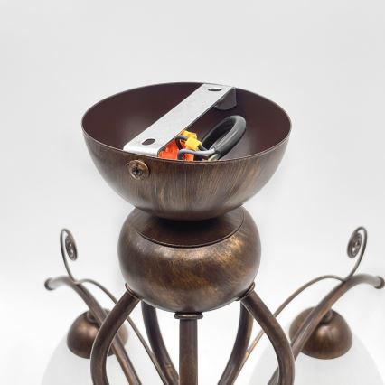 Kiinteä kattokruunu RETRO 5xE27/60W/230V pronssi patina