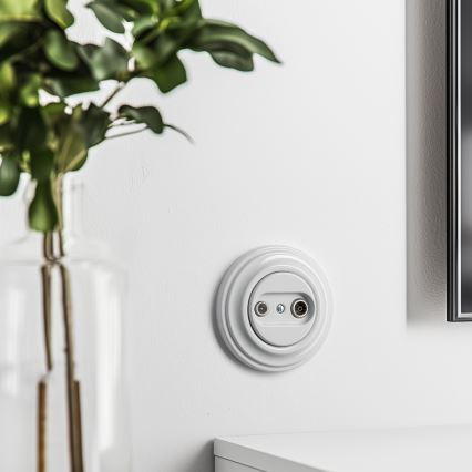 Kliklap - Retro TV+R antennipistorasia (läpivienti) lumivalkoisella kehyksellä