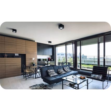 Kohdevalo CHLOE AR111 1xGU10/50W/230V kulmikas musta