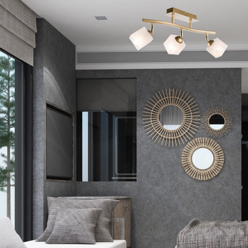 Kohdevalo KLARA 3xE14/40W/230V kulta