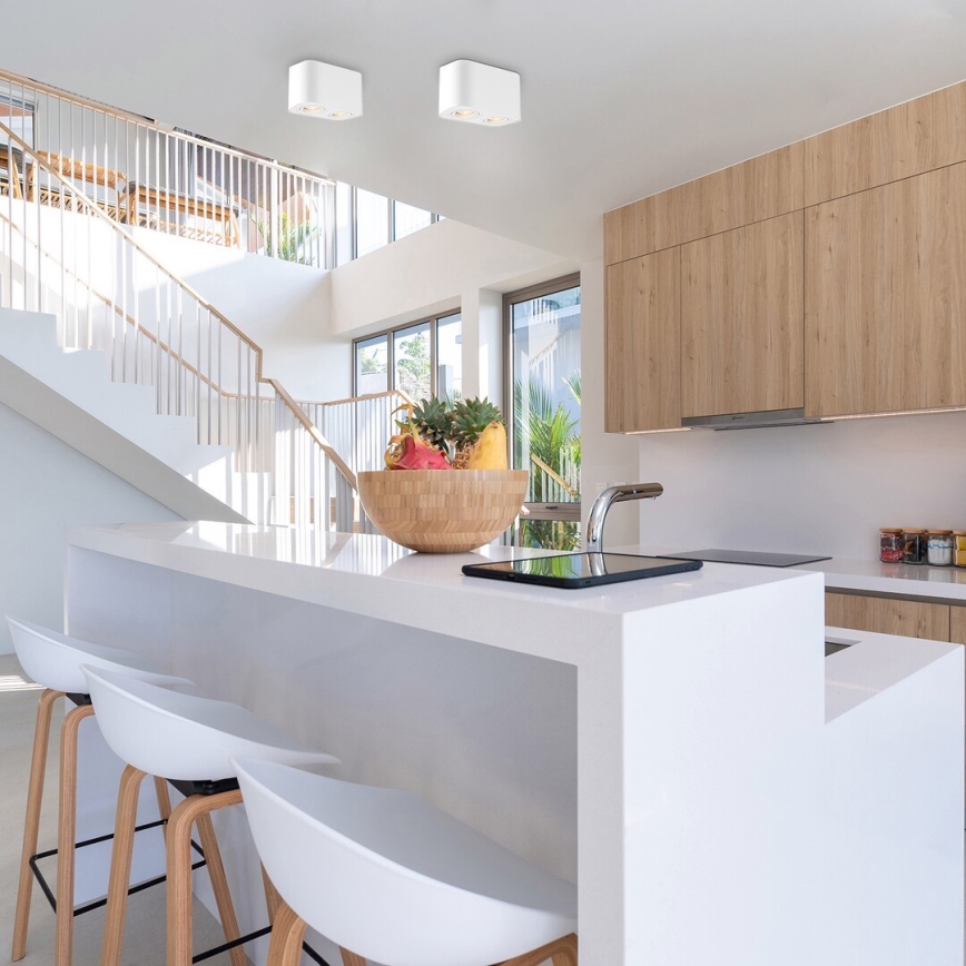 Kohdevalo 2xGU10/42W/230V valkoinen