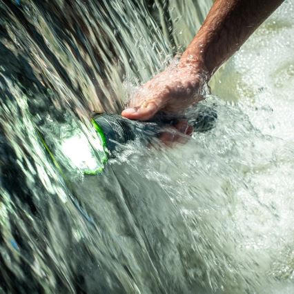 LED Himmennettävä ladattava taskulamppu virtapankilla toiminto LED/5V IPX7 10000 kiiltävä 2600 mAh