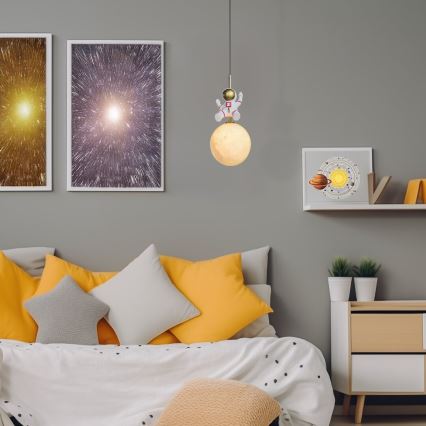 Lasten riipuskattokruunu johdossa ASTRONAUT 1xE27/60W/230V halkaisija 15 cm kulta/beige