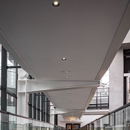 LED Kattovalaisin LED/18W/230V 3000/4000/6400K ? 10,6 cm musta